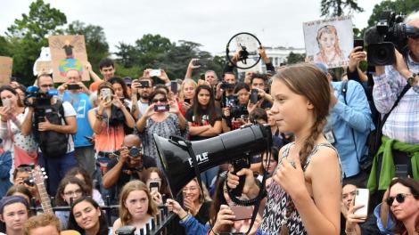 TOPSHOTS-TOPSHOT-US-ENVIRONMENT-PROTEST-GRETA